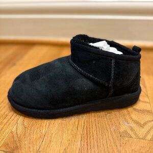 Ugg Classic Ultra Mini Black Ankle Boots